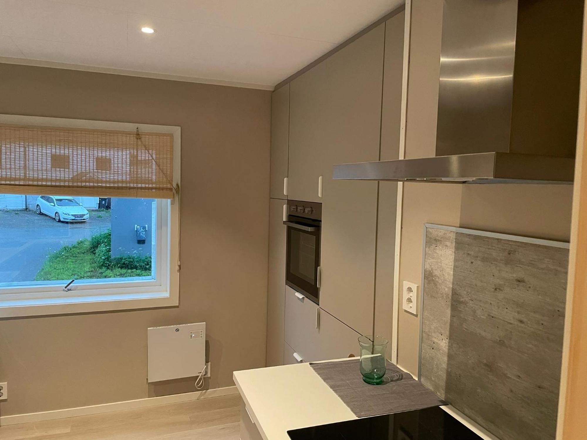Centrally Located Apartment In Classic Townhouse Tromsø Zewnętrze zdjęcie